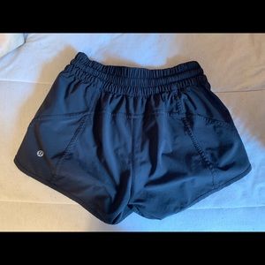 Lululemon black tracker short
